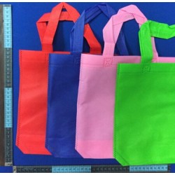 B – 052 bolsa guata 24X21.5 cm colores surtidos C/12 pzs 5603A-4